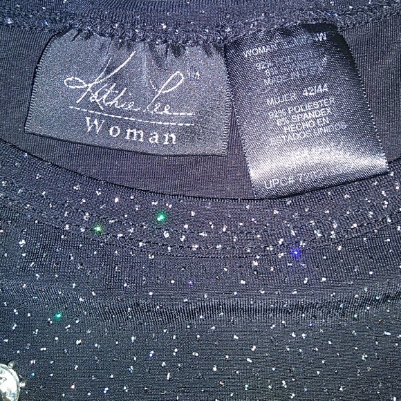 🎈SALE Solid Black Mesh -like w Metallic Sparkles - Picture 3 of 8